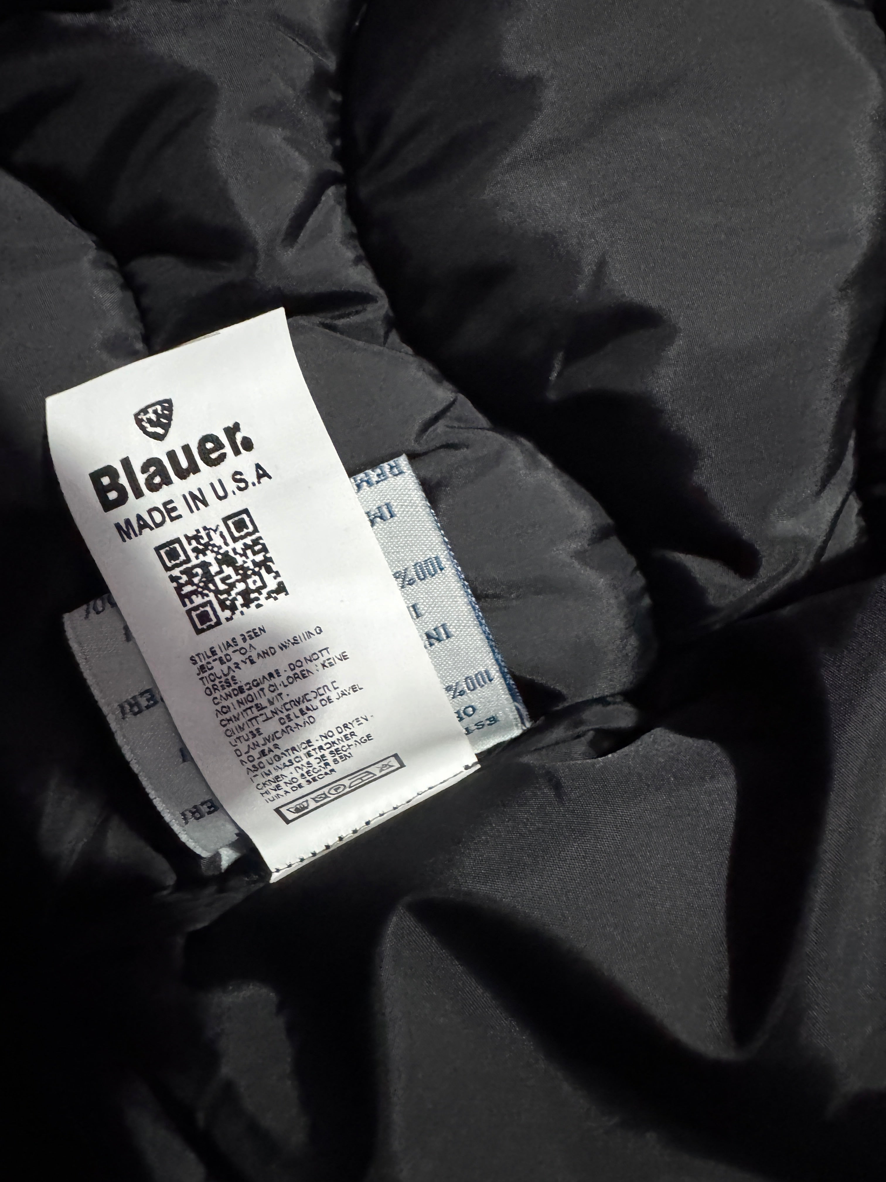 Blauer Piumino Ad Onde Wave pelo nero
